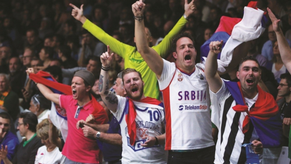 Srbija košarka navijači