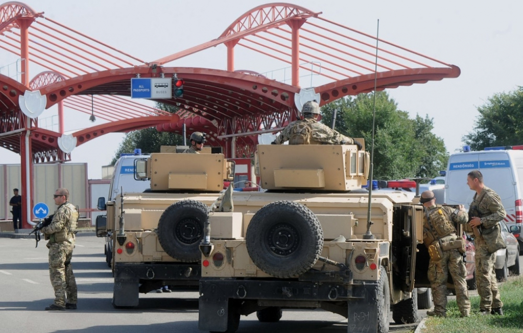 Mađarska vojska na granici