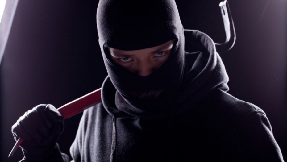 Huligan Pajser Metalna šipka