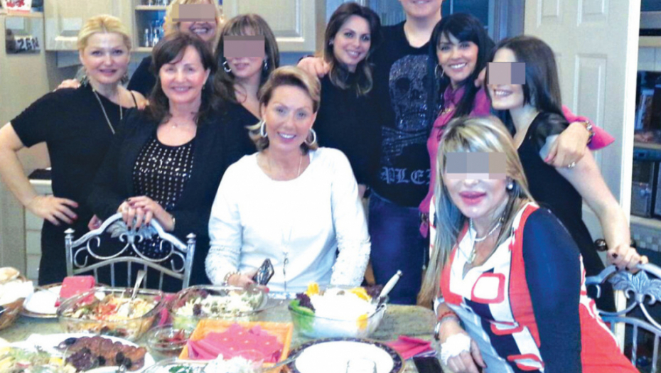 Tatjana sa Sanjom,  Anom, Lepom Brenom i Sonjom Vuksanović