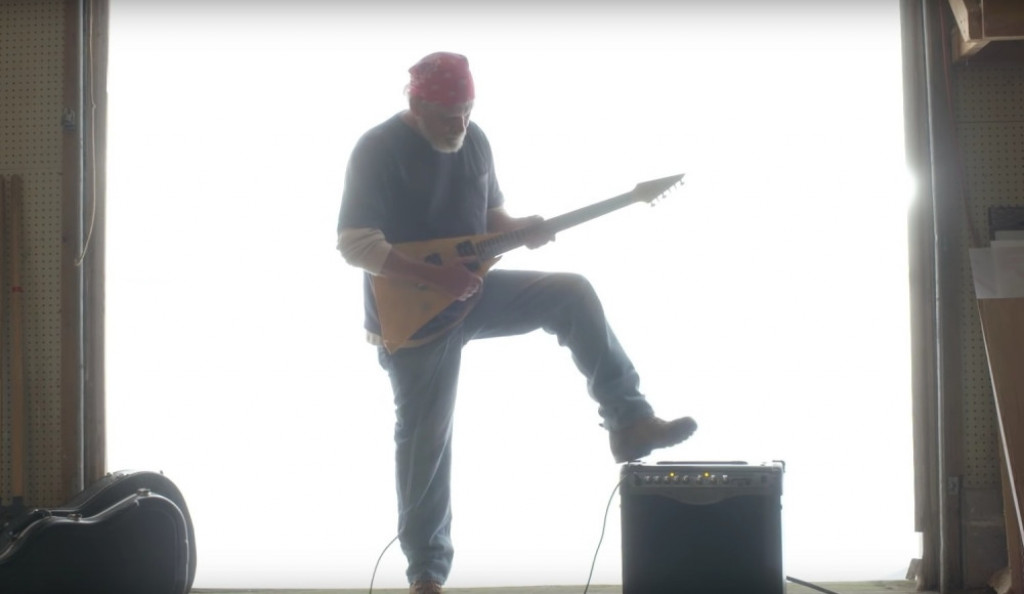 Gitara napravljena od tortilje