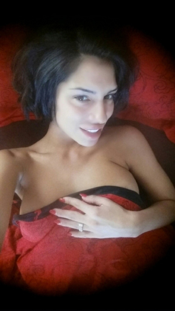 Una Grujić sa vereničkim prstenom