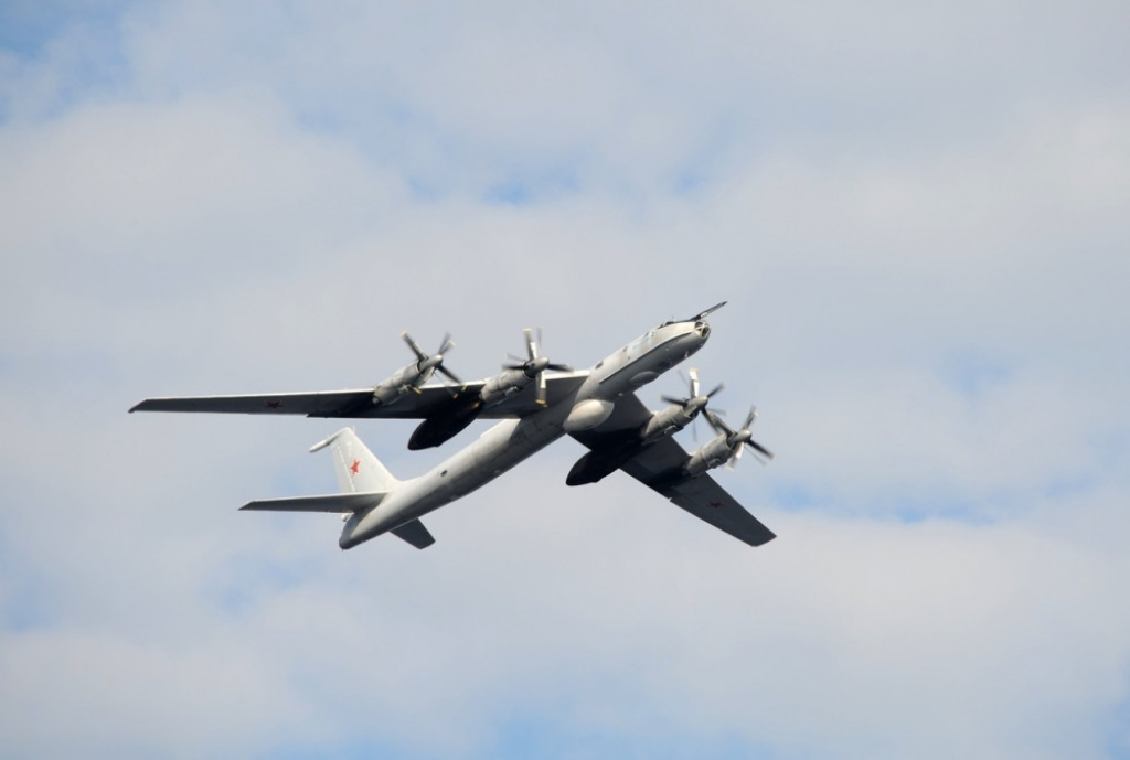 Ruski protivpodmornički bombarder Tu-142
