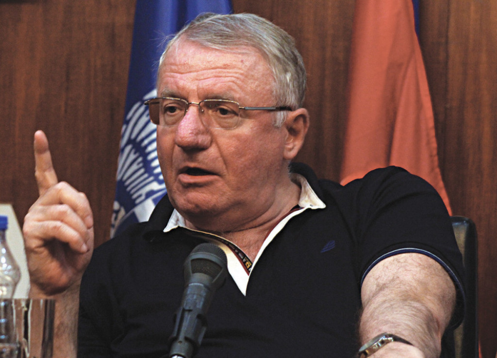 Vojislav &Scaron;e&scaron;elj