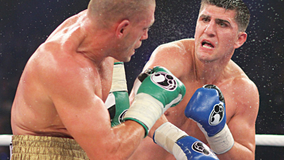 Tešio Ukrajinca  posle poraza:  Muamer Hukić (desno)