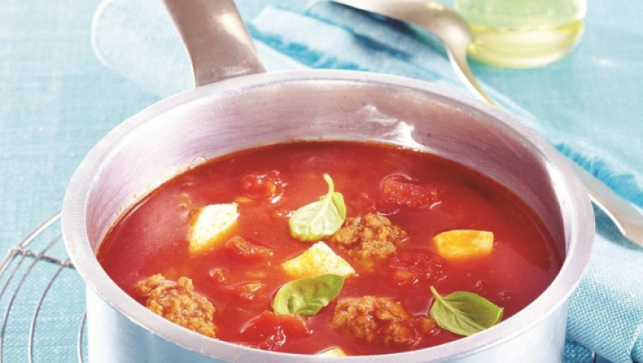 Paradajz čorba sa knedlama