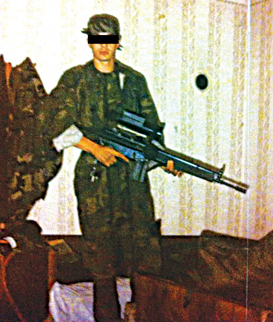 Hvalio se  znanjem  iz vojske  