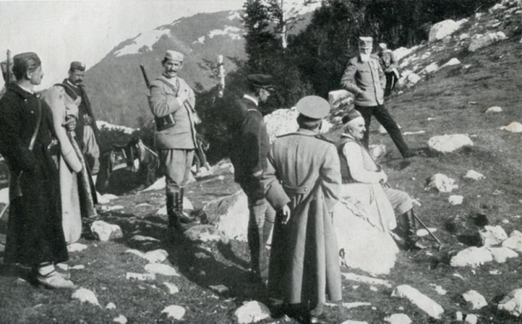 Kralj Nikola sa načelnikom štaba crnogorske Vrhovne komande