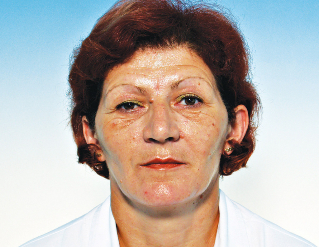 Ljubinka Popović (55)