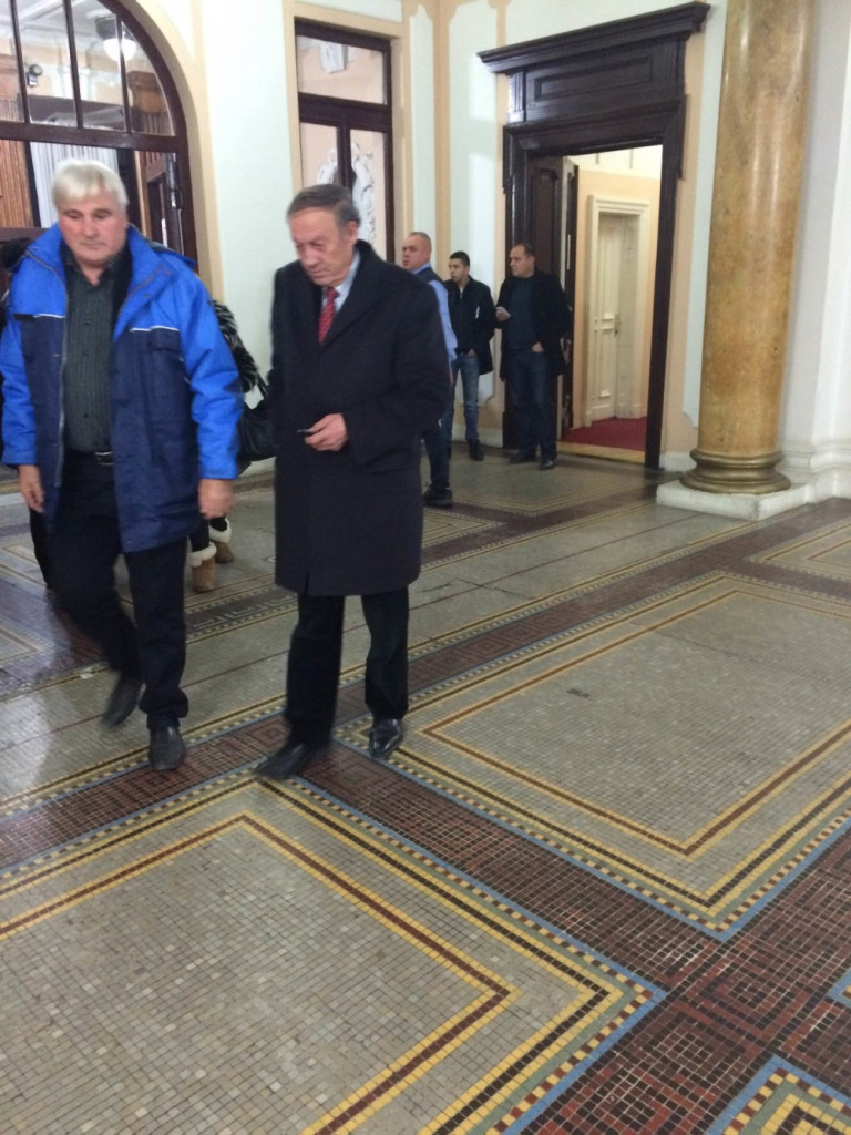 Ceci tata i mama kao podrška u Nišu