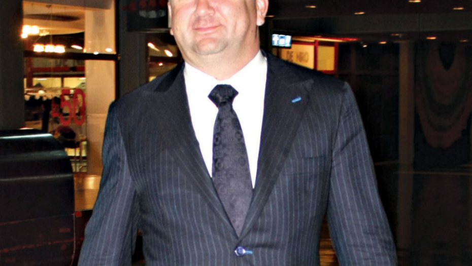 Nenad  Popović