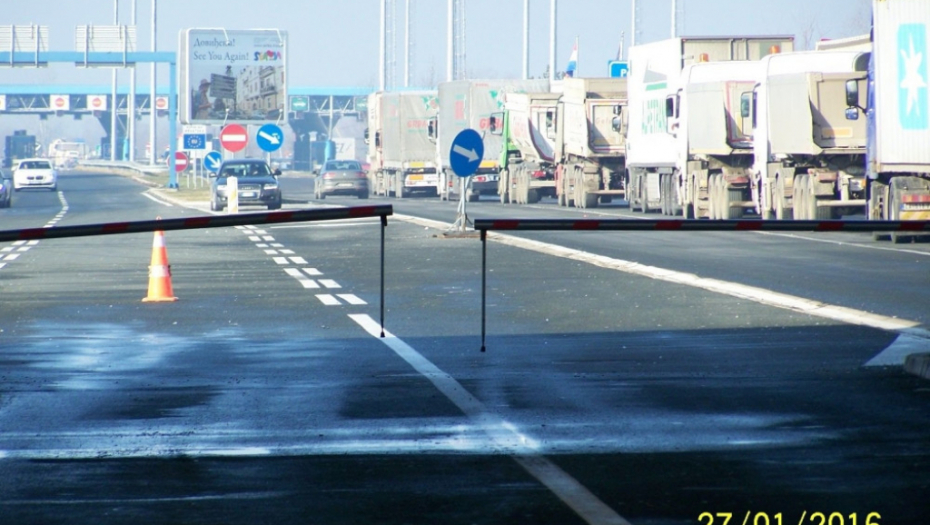 Kolona kamiona na Batrovcima