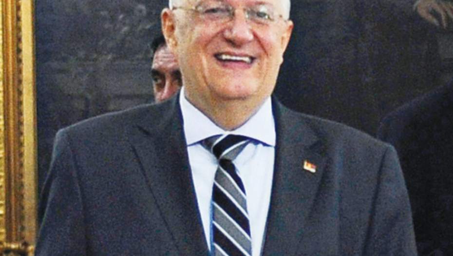 Uvek na  funkciji:  Oliver Antić