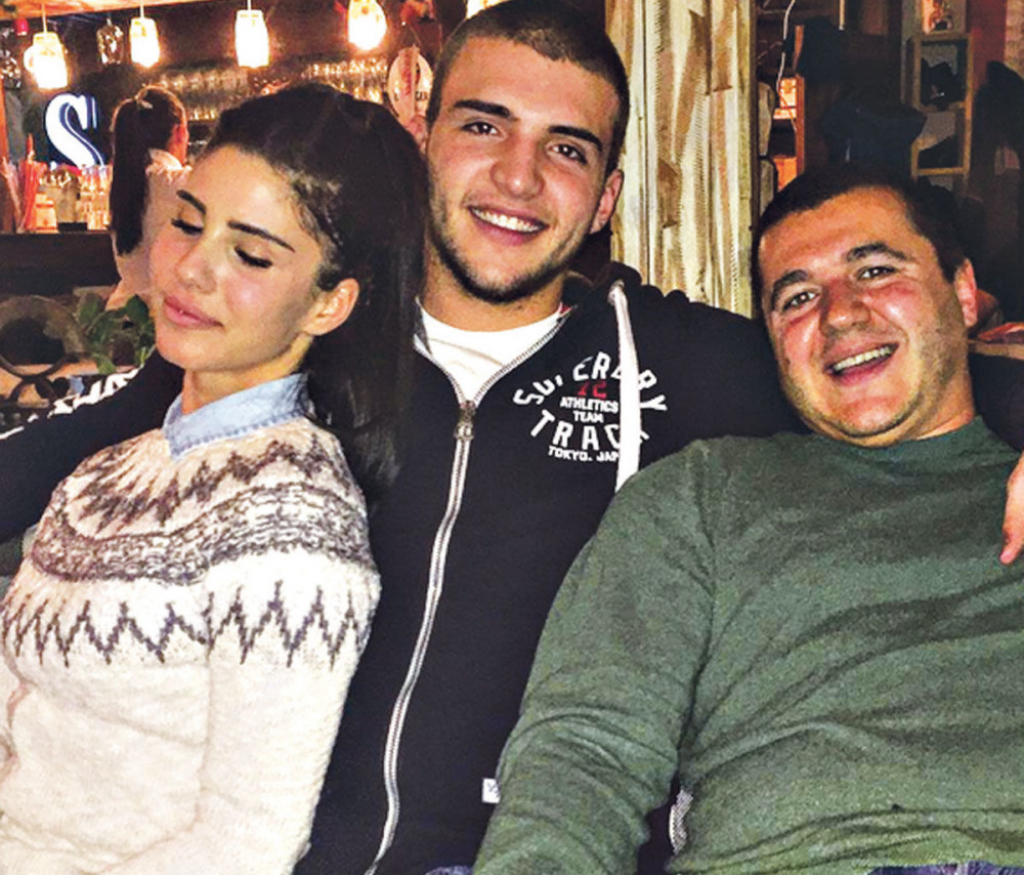 Vesela družina:  Tamara, Veljko i Milan