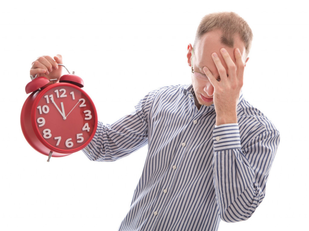 Sat budilnik buđenje