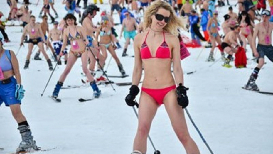 Rekord: Skijanje u bikiniju