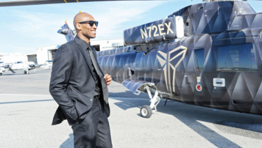 Kad može  Lepa Brena,  može i Kobi...