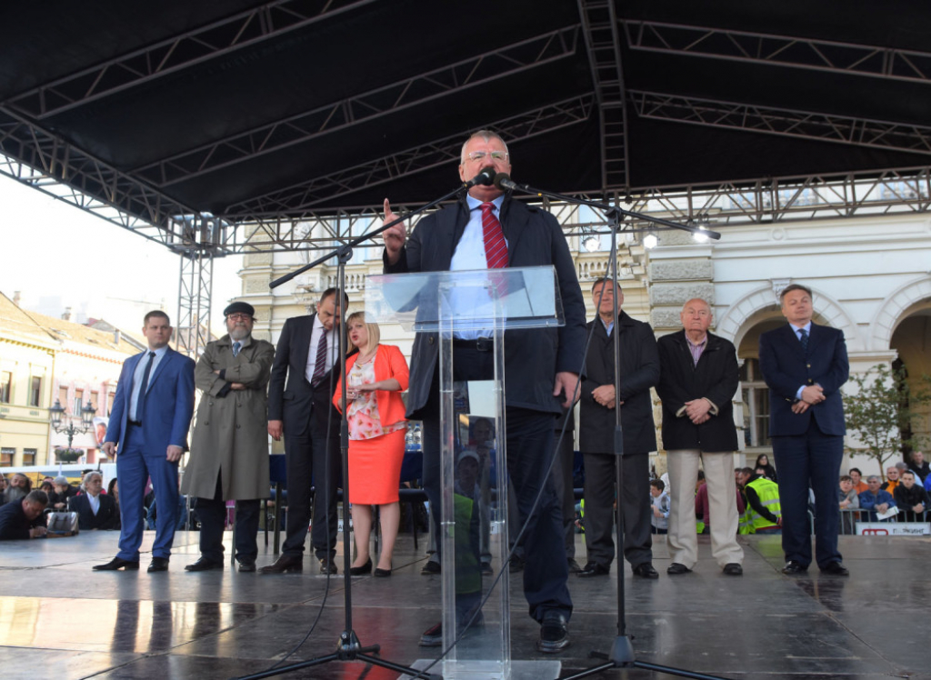 Novi Sad Miting SRS Vojislav &Scaron;e&scaron;elj