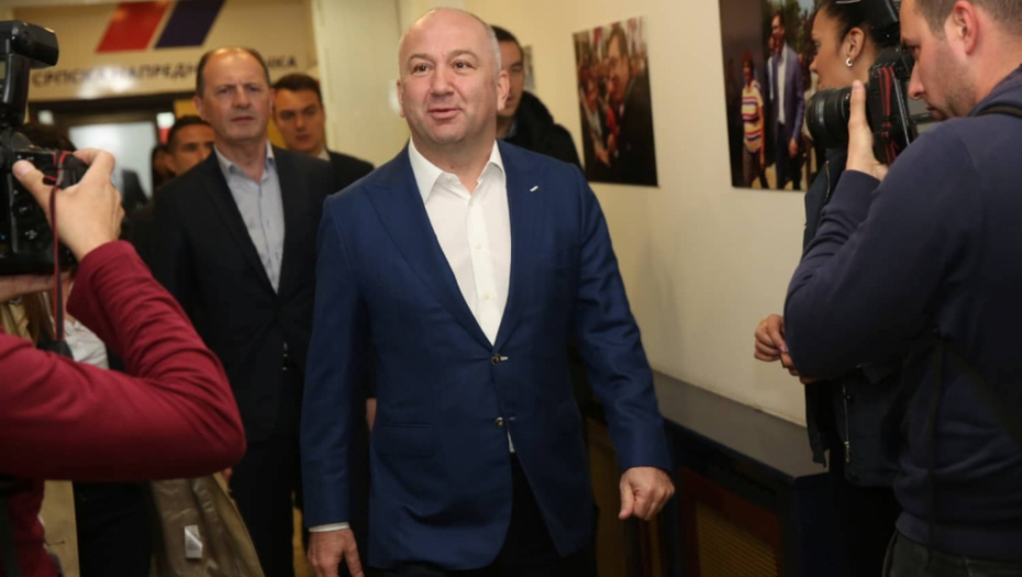 Izborni štab SNS Nenad Popović