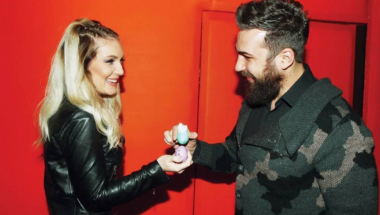 Pevač ima najtvrđe jaje kojim razbija sve za Vaskrs