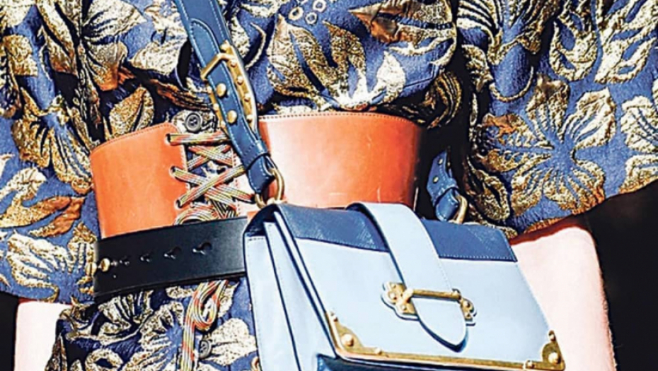 Mala tašna za velike grudi