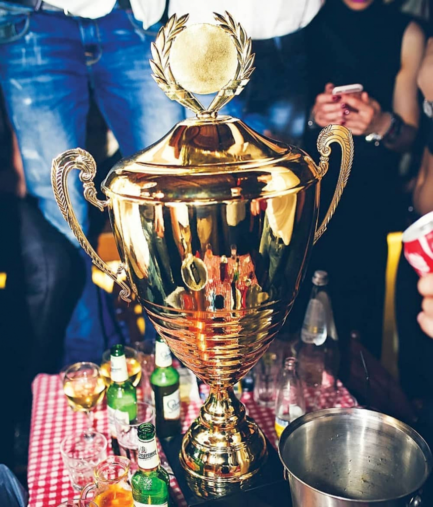 Šampionski  pehar na meniju