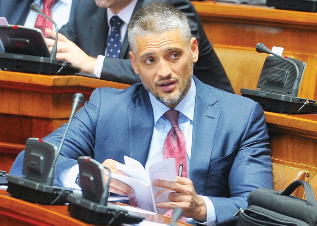 Pukla ljubav među koalicionim partnerima