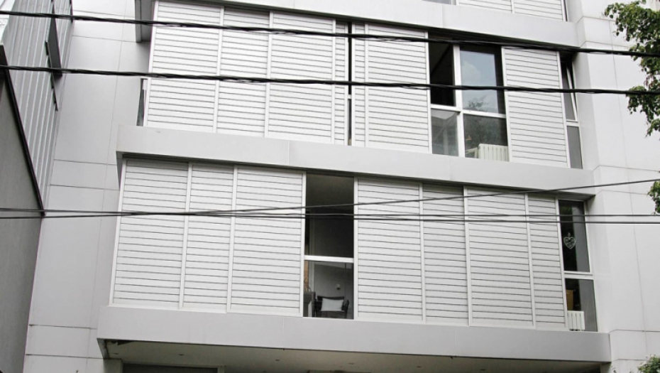 Zgrada sa koje  je glumica pala