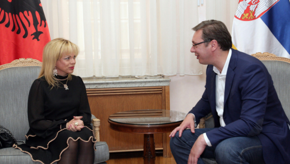 Aleksandar Vučić primio je opersku pevačicu Invu Mulu