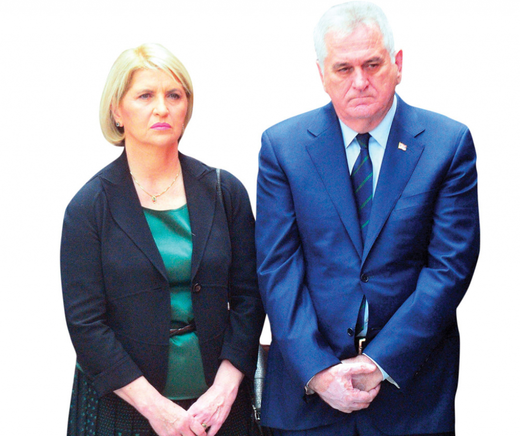 U bedaku: Sad ne mogu noću da  sleću na imanje