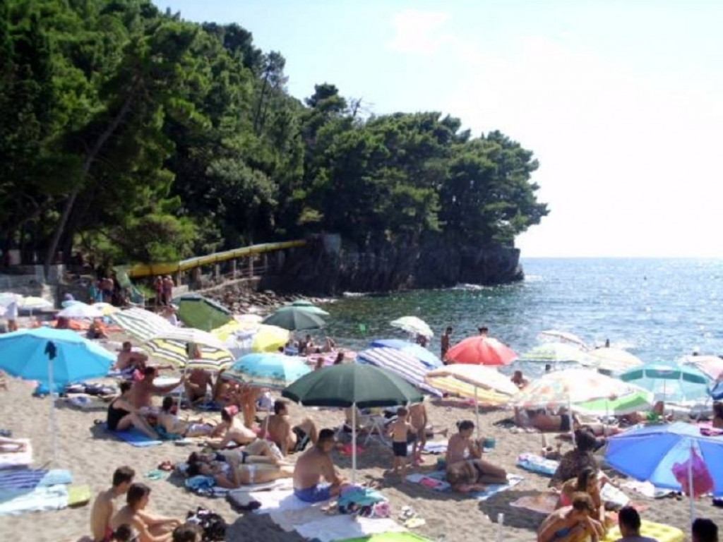 Petrovac na moru crna gora more