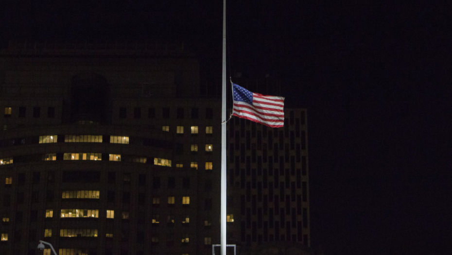 Amerika oplakuje žrtve terorizma