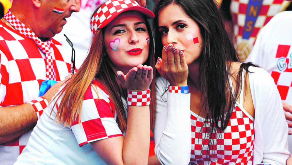 ženska tribina navijačice euro 2016