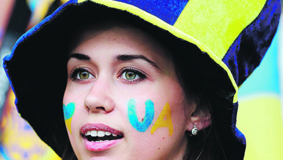 ženska tribina navijačice euro 2016