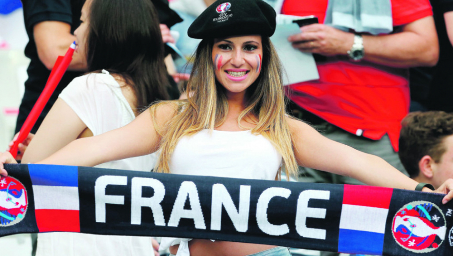 ženska tribina navijačice euro 2016
