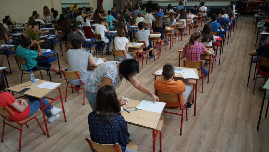 Polaganje testa iz srpskog jezika