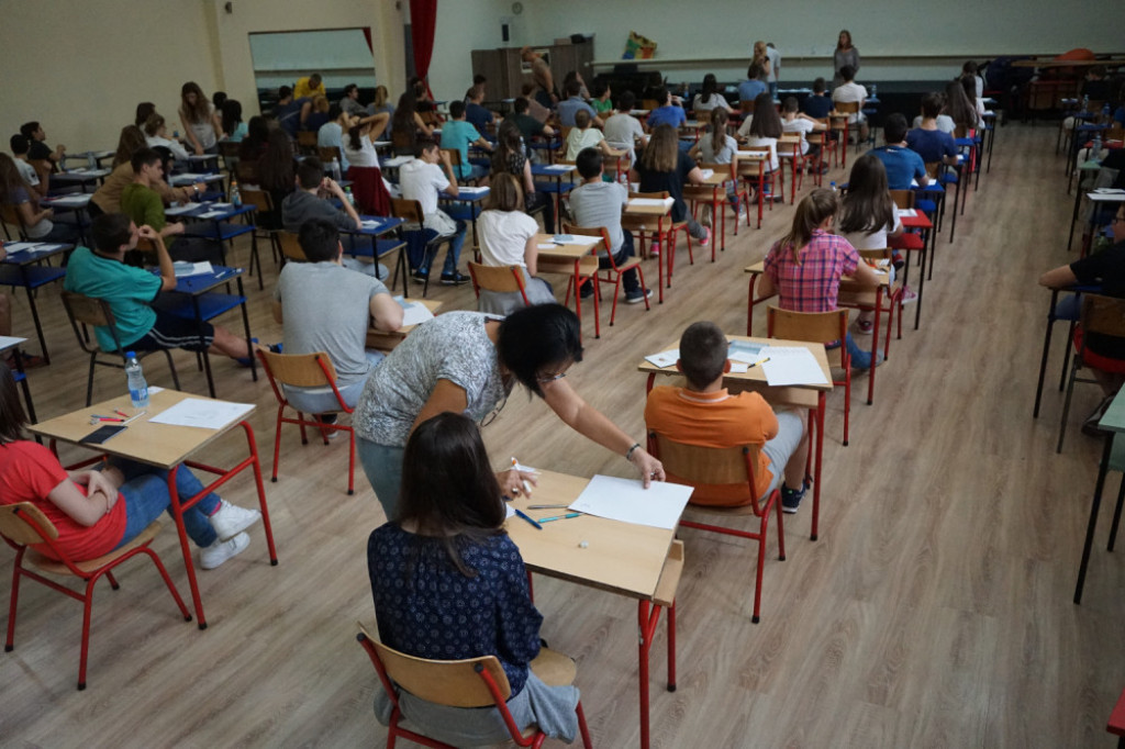 Polaganje testa iz srpskog jezika