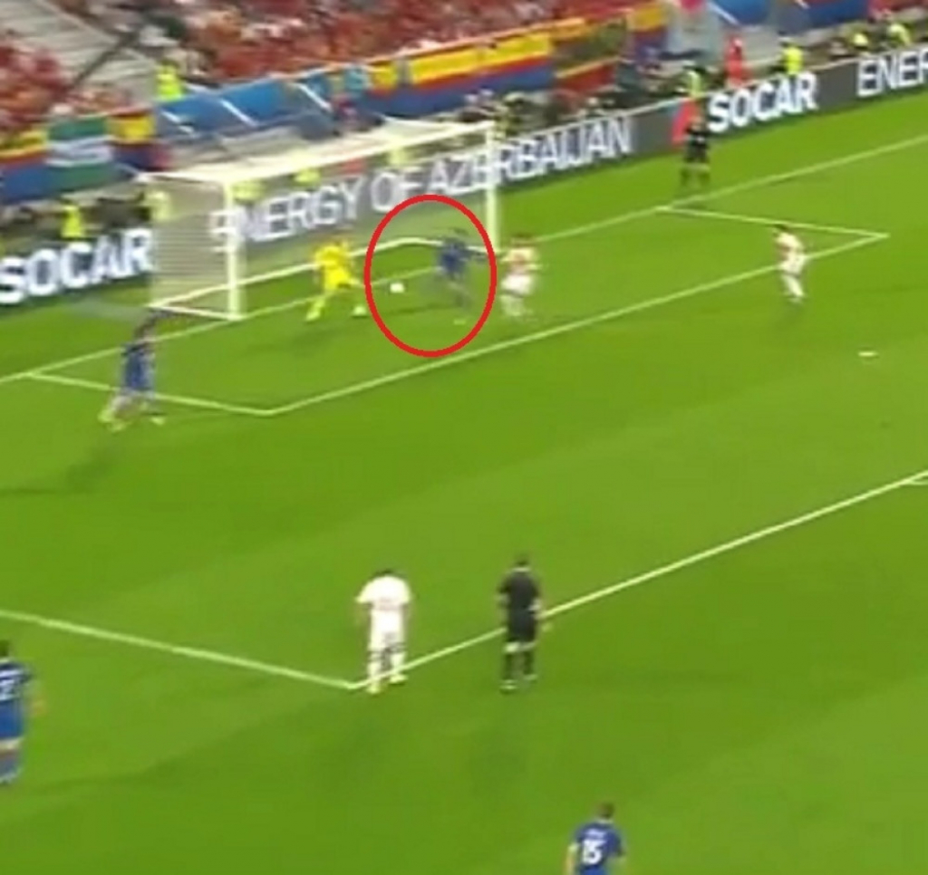 Kalinić postiže izjednačujući gol