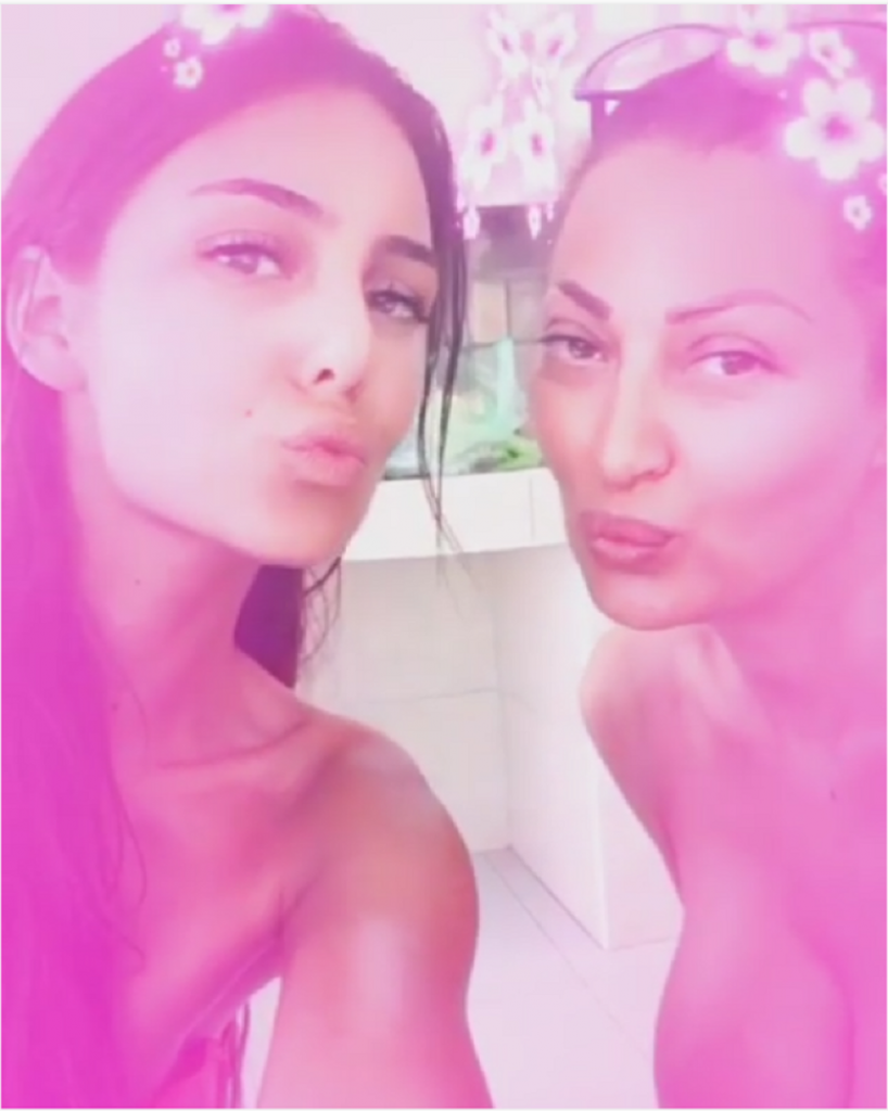 Selfi: Anastasija i Ceca