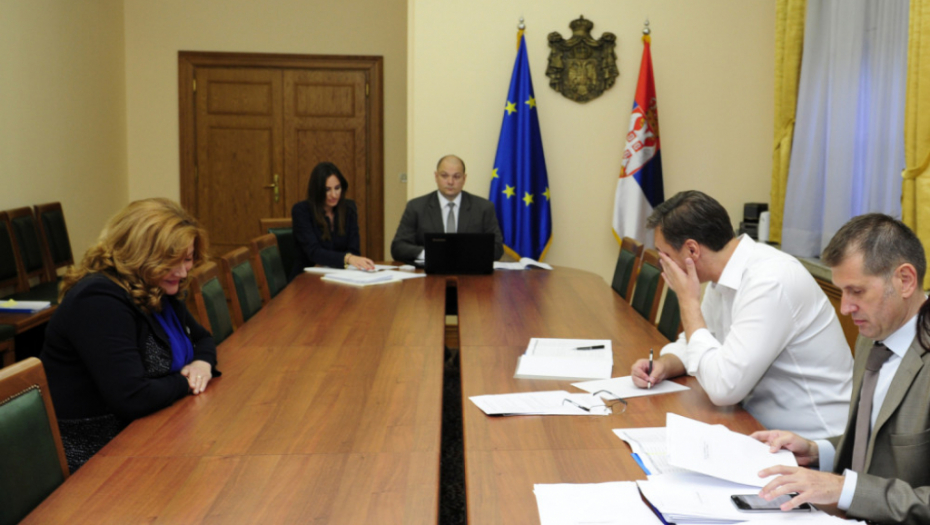 Građani čekaju prijem kod Vučića