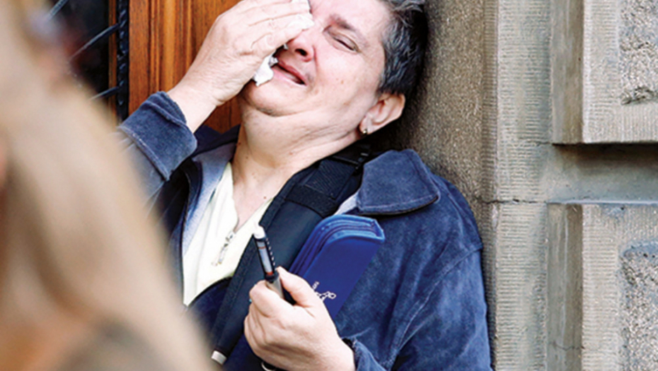 Satima čekali da  ispričaju svoju muku 