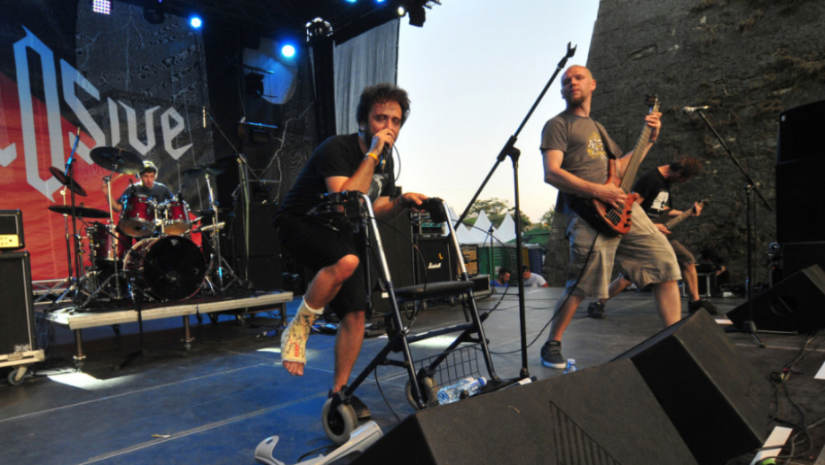 Exit implant petru refuz explosive stage