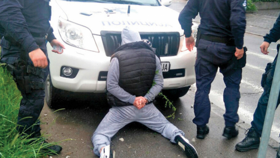 U poteru bila uključena i interventna jedinica