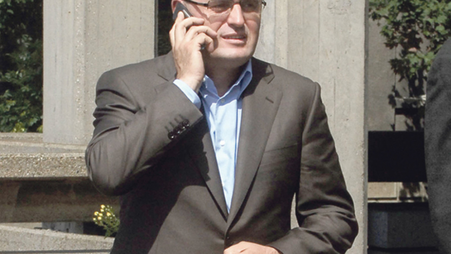 Alo, Ivice, kofer je dobro obezbeđen: Zagrađanin