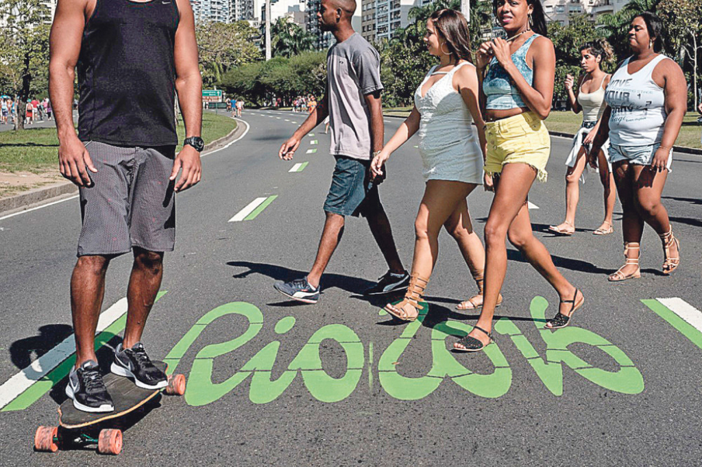 Građani Rija šetaju bez posebne zaštite