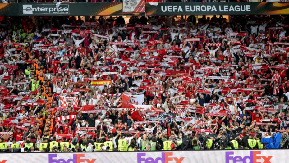 Navijači Liverpula i Sevilje isterali lovu iz džepa