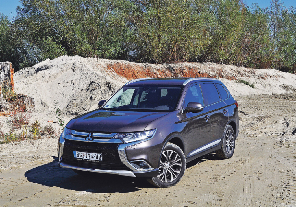 S-AWC sistem pogona preuzet je sa &bdquo;lansera EVO&ldquo;