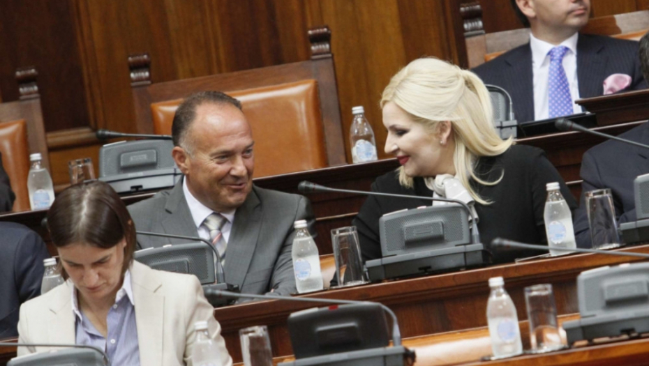 Sednica skupštine Nova Vlada