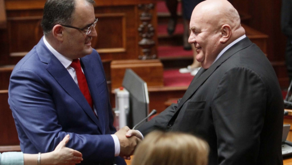 Sednica skupštine Nova Vlada