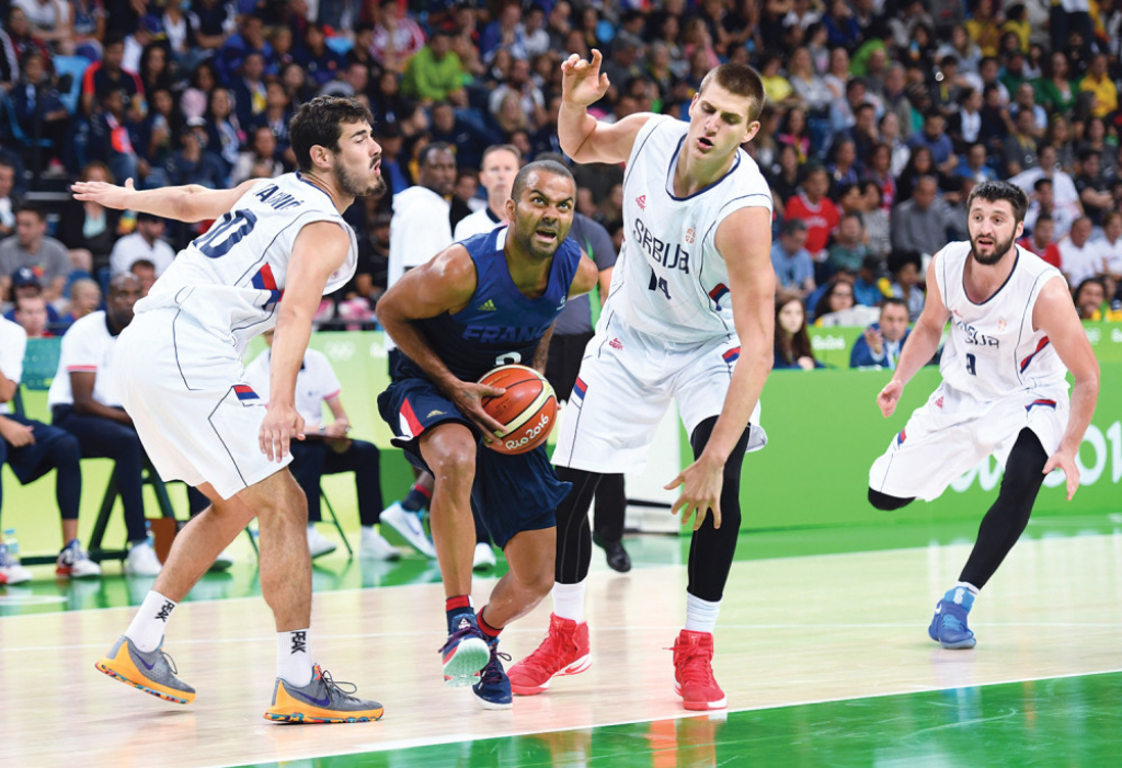 Jaki ko zemlja: Kalinić i Jokić u borbi sa Tonijem Parkerom